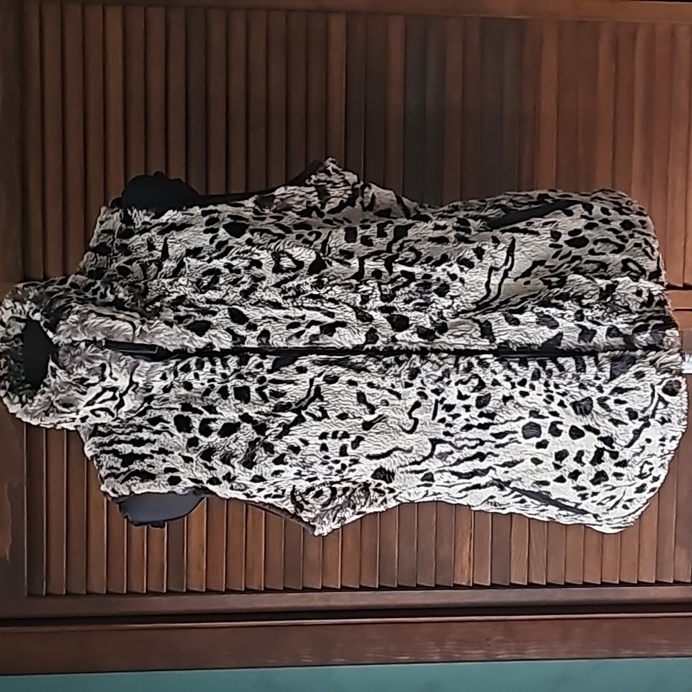 Coldwater Creek Faux Fur Animal Print Zippered Fleece Vest Women's Size Small